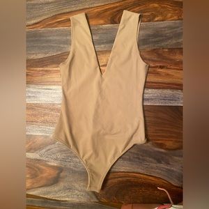Free people ( like NEW ) bodysuit